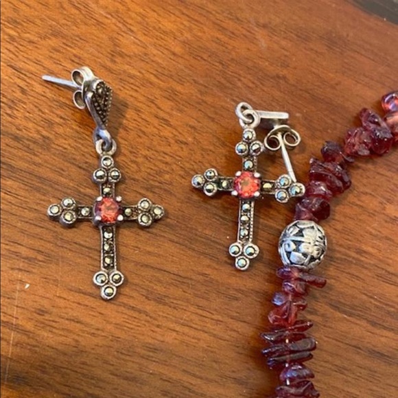 GARNET AND STERLING-SILVER set- - Picture 2 of 11